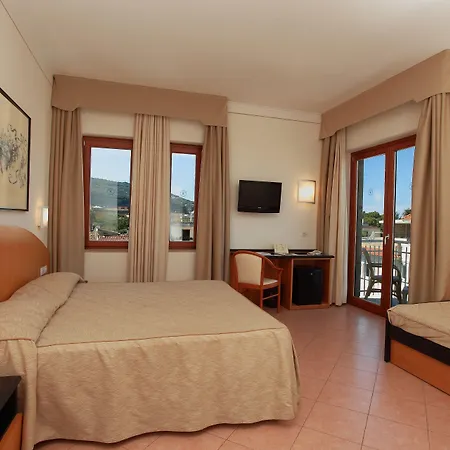 Hotel Caravel