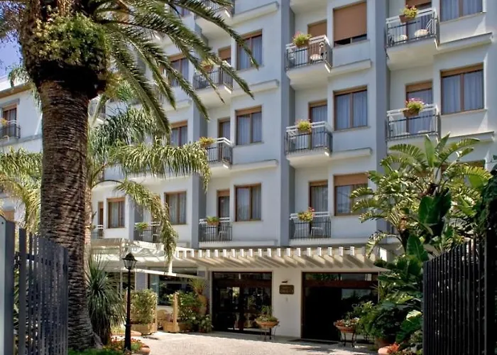 Caravel Отель Сант'Анджелло