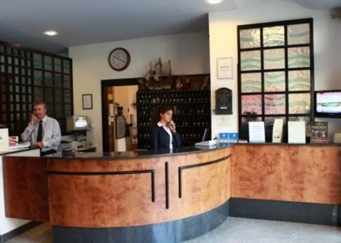 Отель Caravel Сант'Анджелло