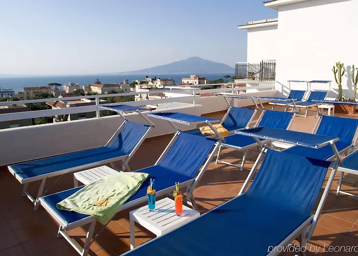 Caravel Отель 4*