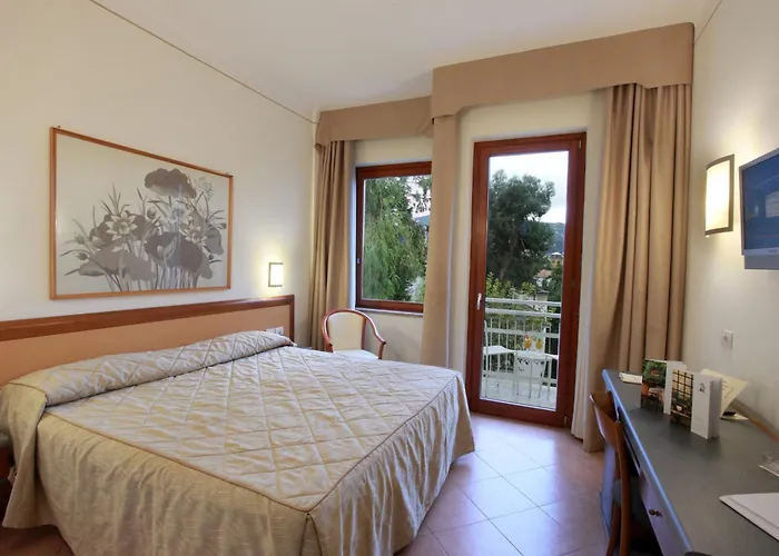 Caravel Отель 4*