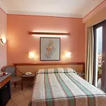 Caravel Otel 4*