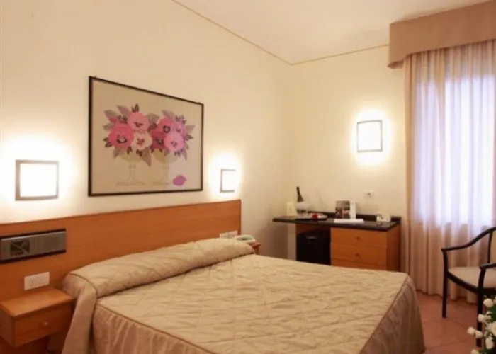 Отель Caravel Сант'Анджелло