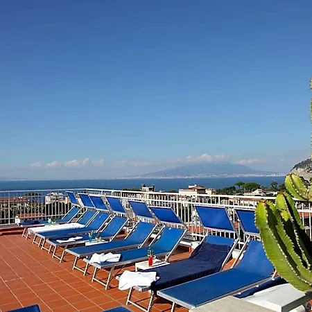 Hotel Caravel