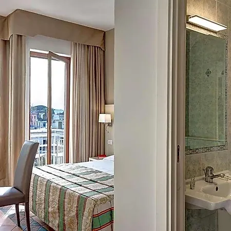 Hotel Caravel